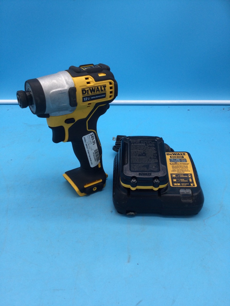 Impact Driver DeWalt 12V Model DCF801