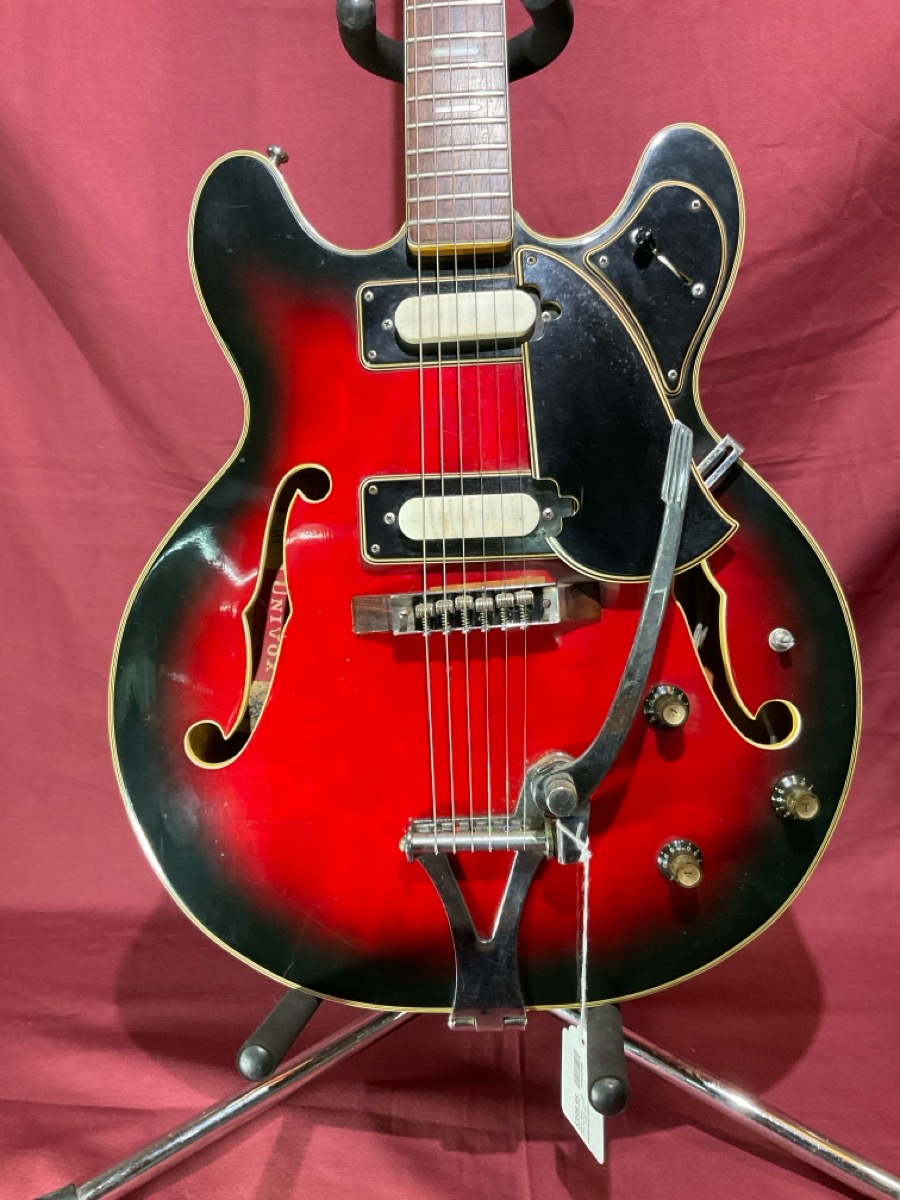 Electric Guitar Univox Custom photo 2