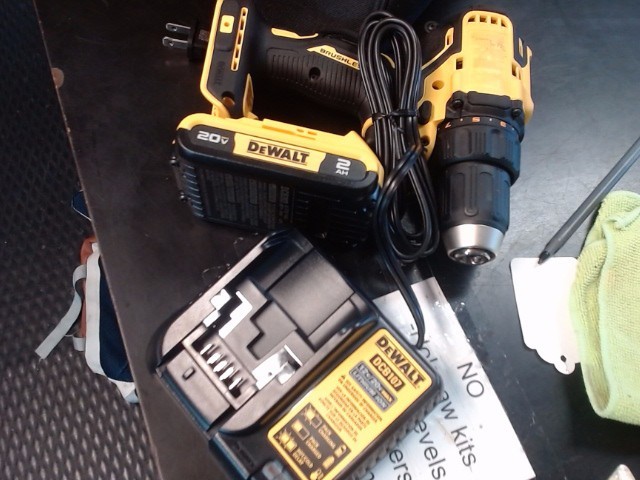 DeWalt Drill 20V Model DCD777D1