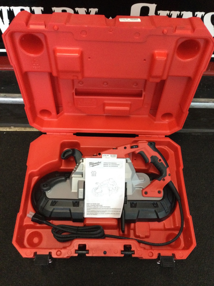 Milwaukee Bandsaw Model 6232-20 with Case