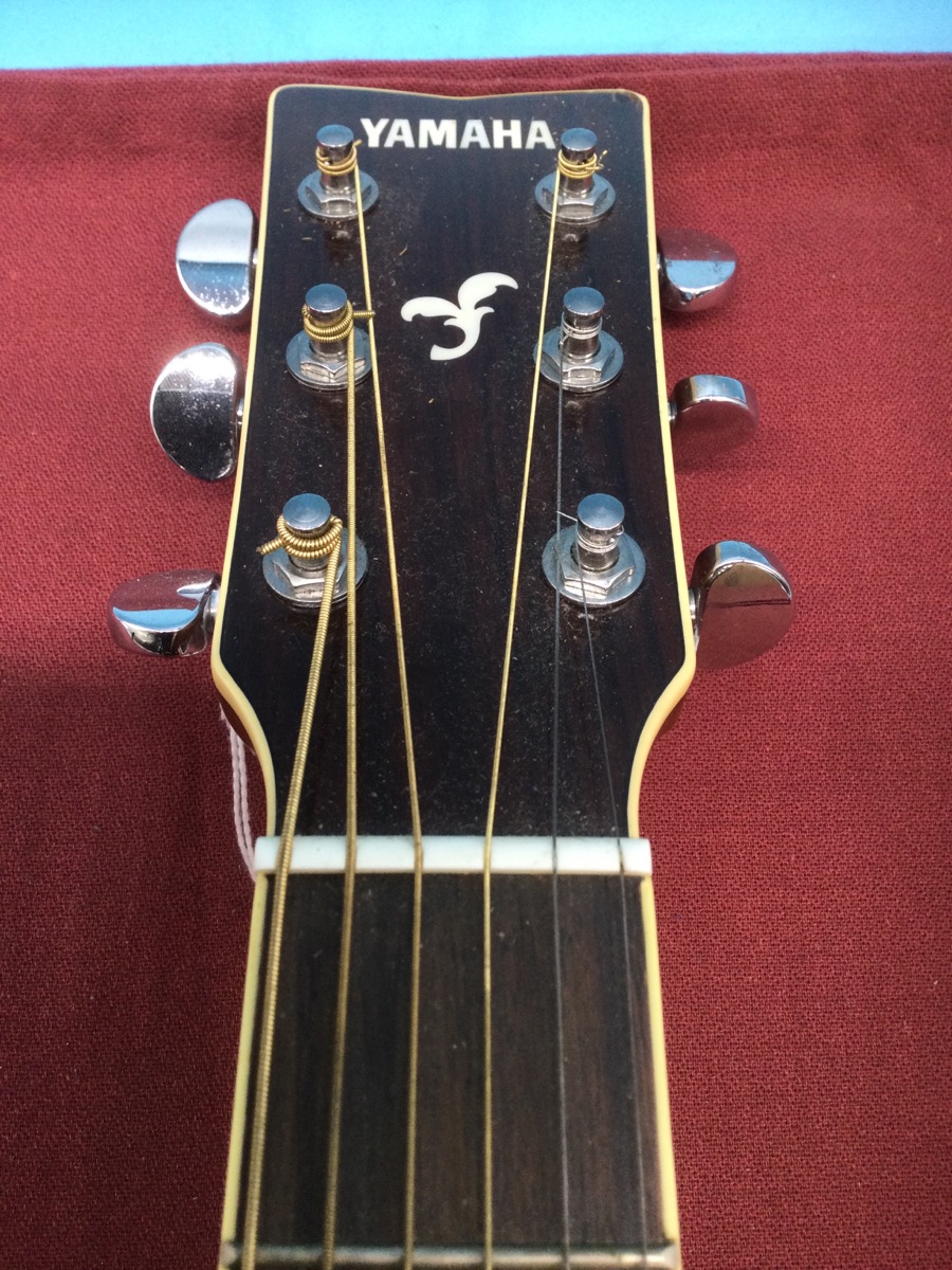 Yamaha Acoustic Guitar FG830 photo 3