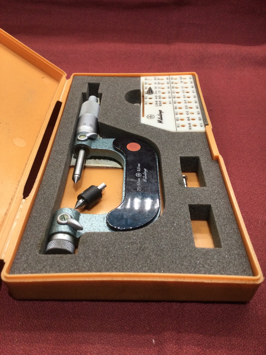 Mitutoyo Caliper photo 3