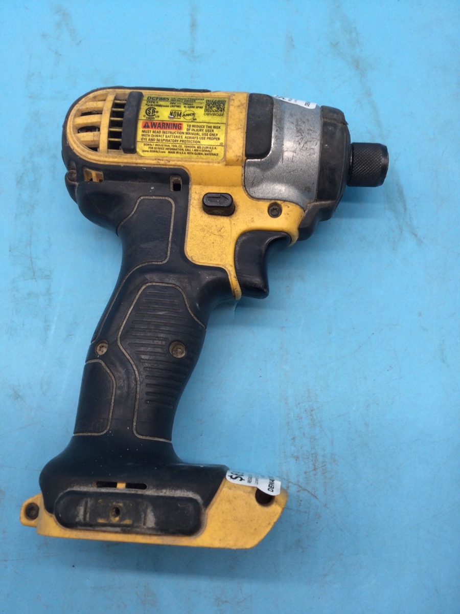 DeWalt Driver 20V Model DCF885 photo 2