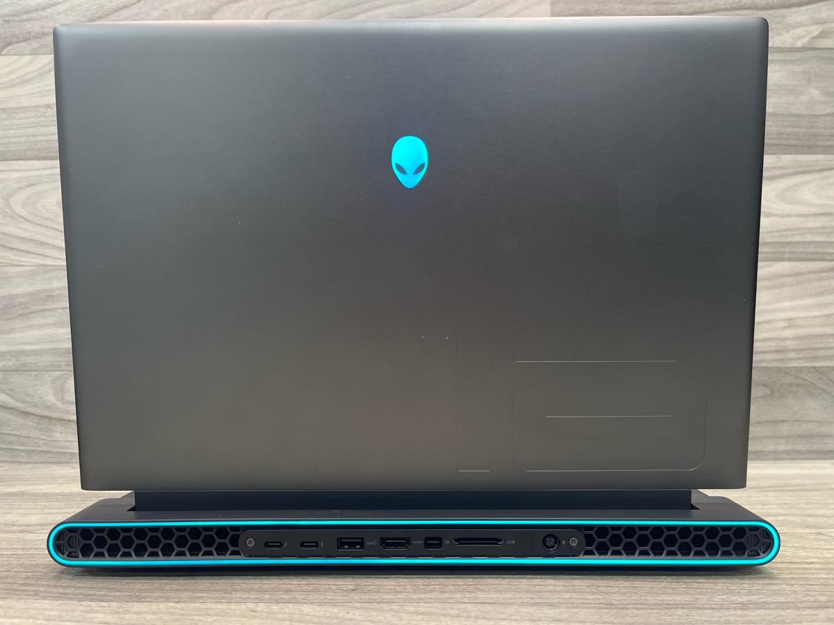 Alienware M16 R1 i7-13700HX RTX 4070 8GB 16GB Ram 1TB SSD QHD+ 165Hz ...