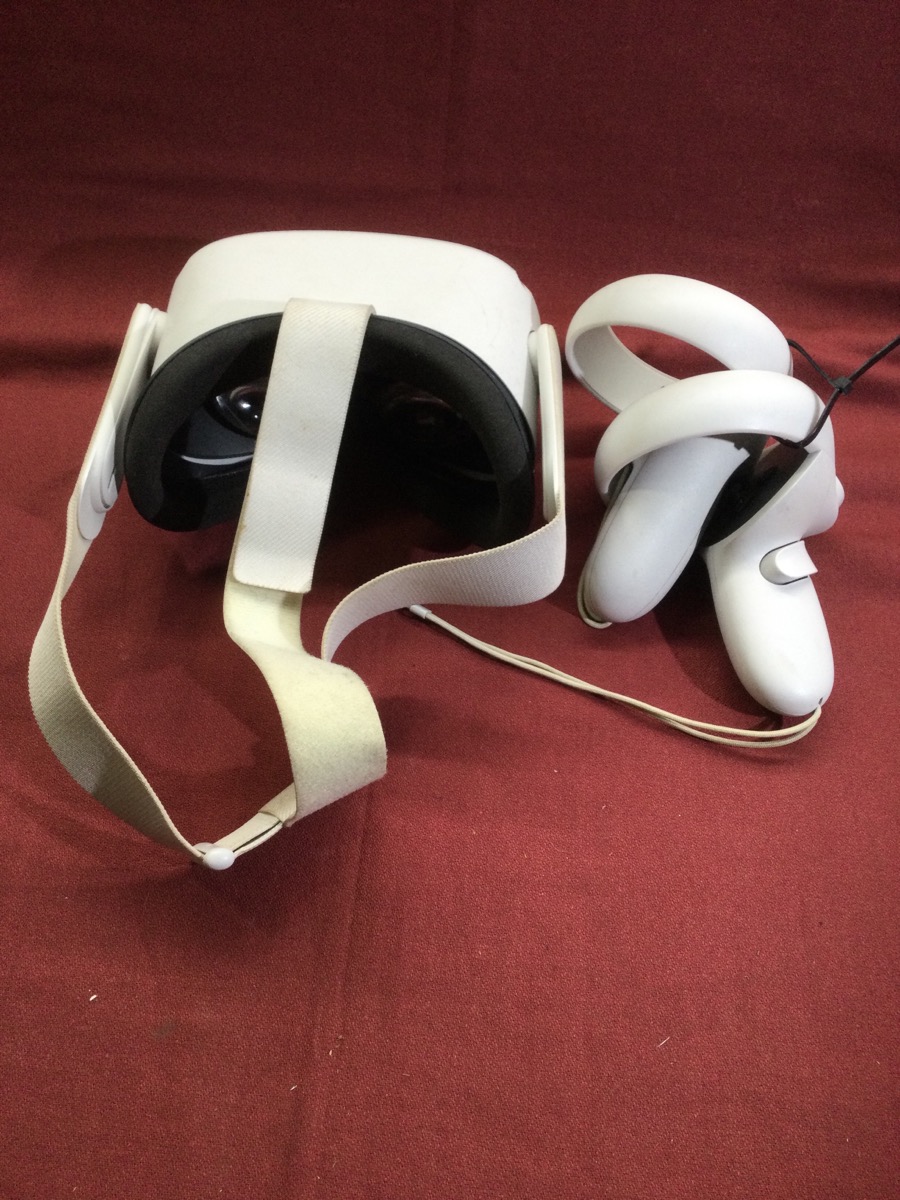 Oculus Quest 2 photo 3