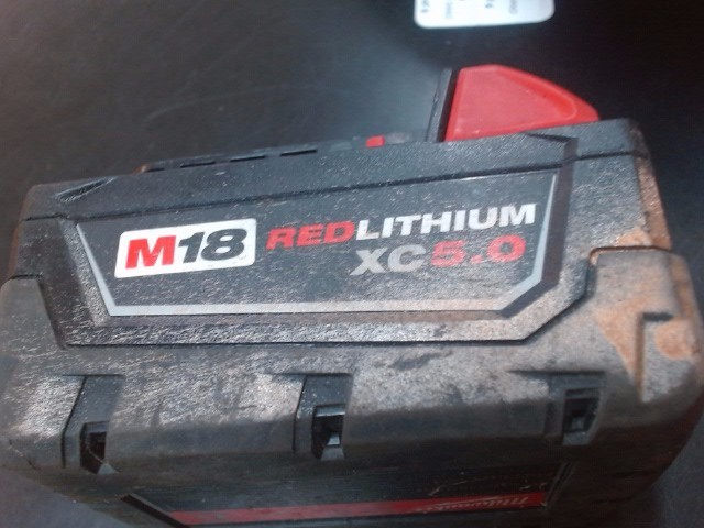 Milwaukee M18 5.0Ah Battery photo 3