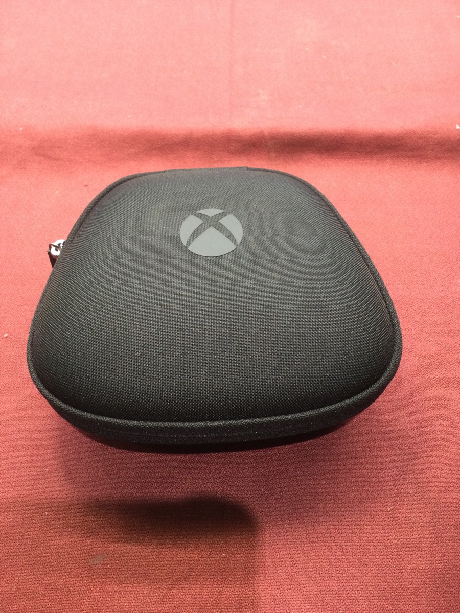 Microsoft Xbox Elite Series 2 Core Wireless Controller photo 3