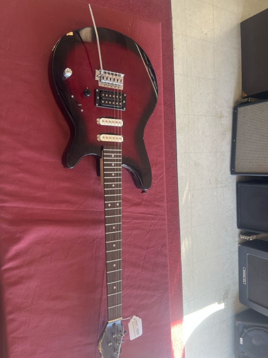 Rogue Electric Guitar