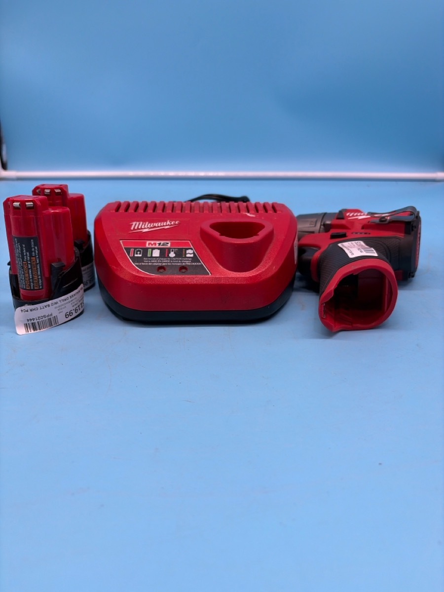 Milwaukee M12 3404-20 Hammer Drill with 2 Batteries and Charger photo 2