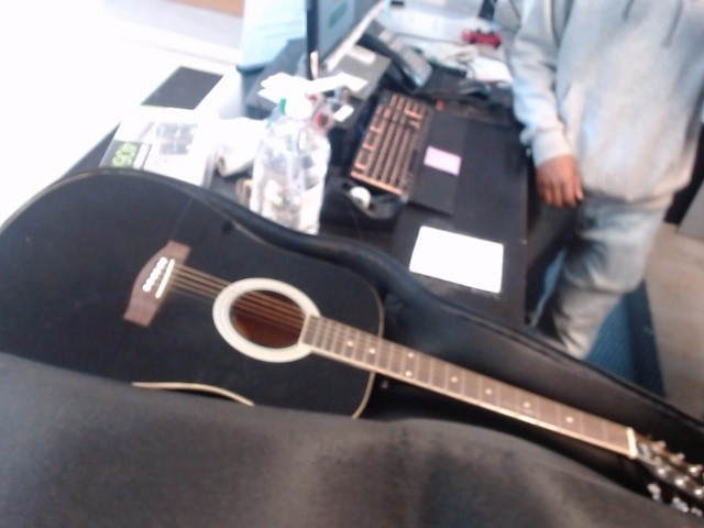 Acoustic Guitar Gibson Maestro with Soft Case
