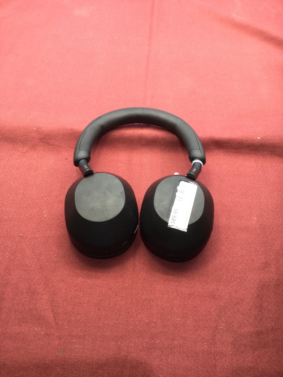 Headphones Sony Model WH-1000XM5