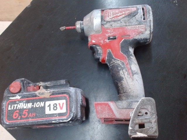 Milwaukee 18V Driver 3650-20 Impact Wrench with Battery