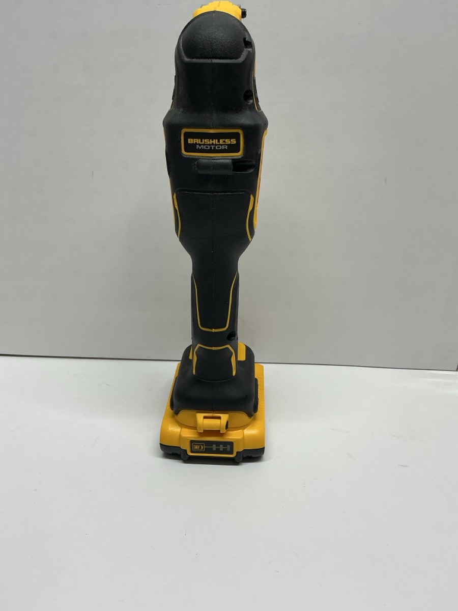 DEWALT DCS356B 20V MAX XR BL LI-ION 3-SPEED OSC. TOOL W/ 2AH BATTERY ...