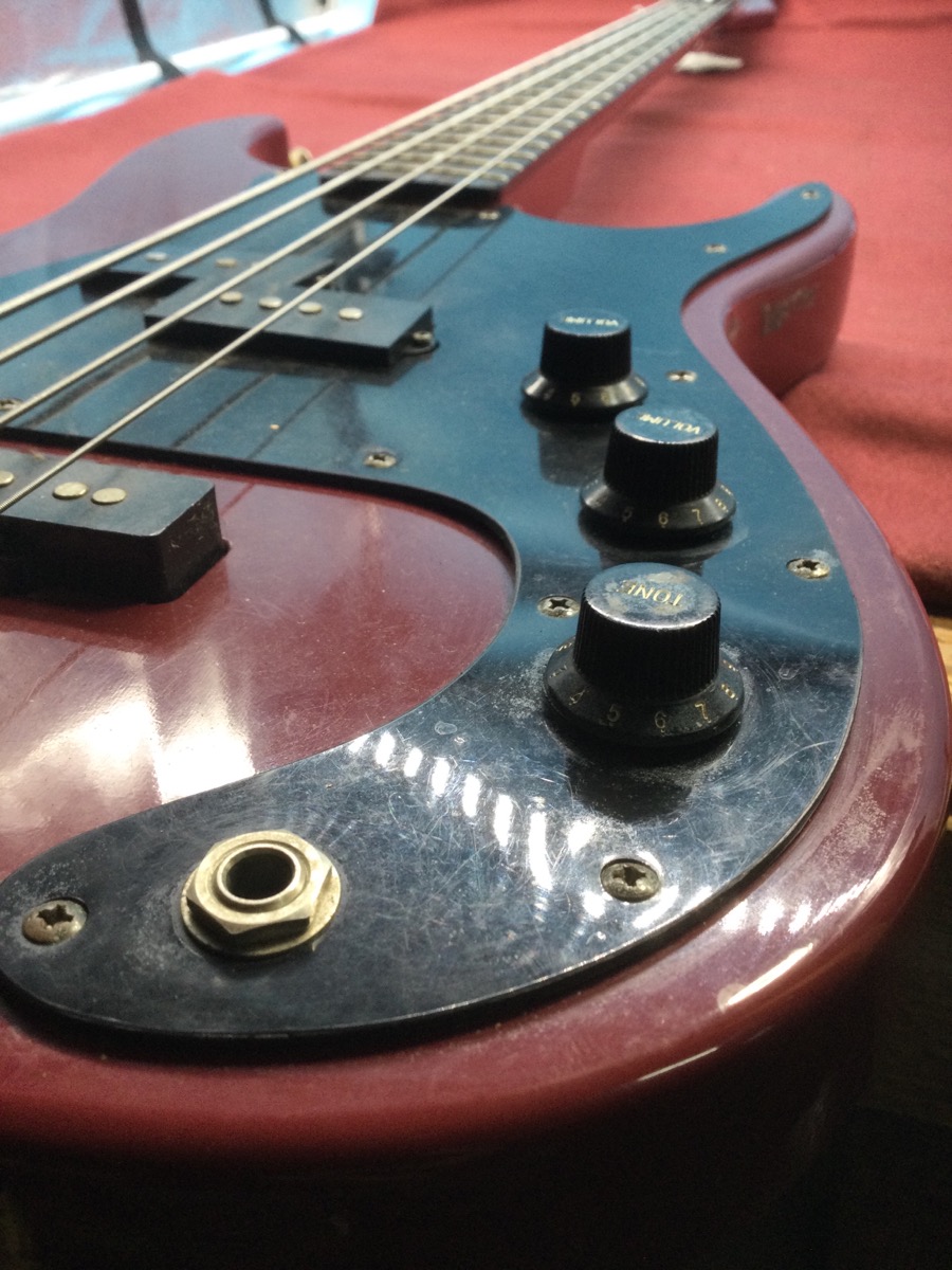 Kingston Bass Guitar photo 2