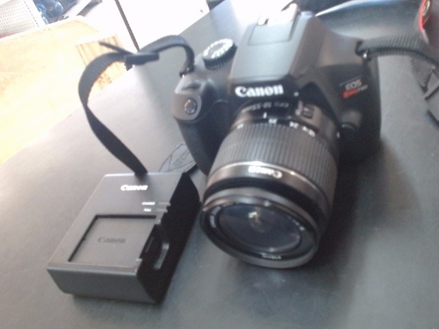 Canon Eos Rebel T100 Dslr Digital Camera with 18-55MM Lens & Charger