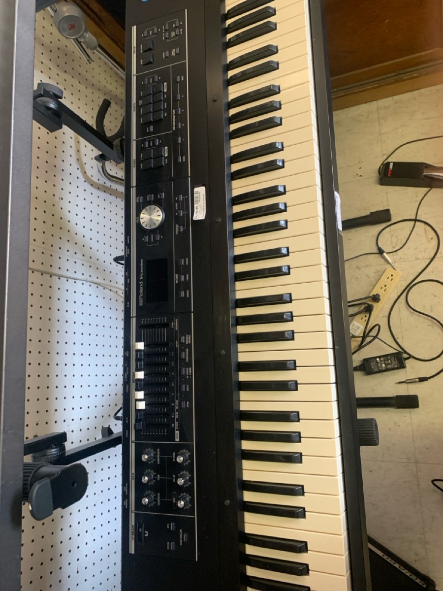 Roland Keyboard Model VR-730 with Soft Case photo 2