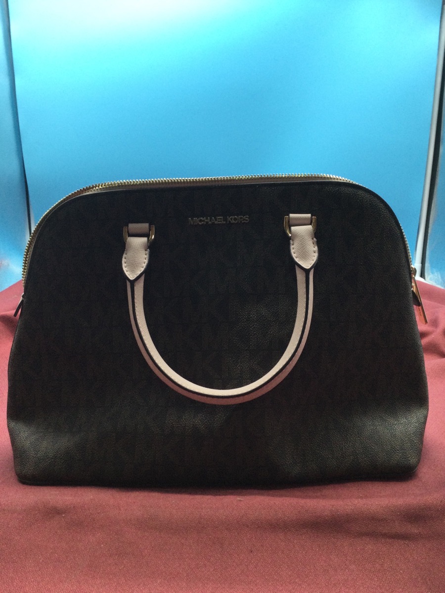 Michael Kors Handbag photo 2