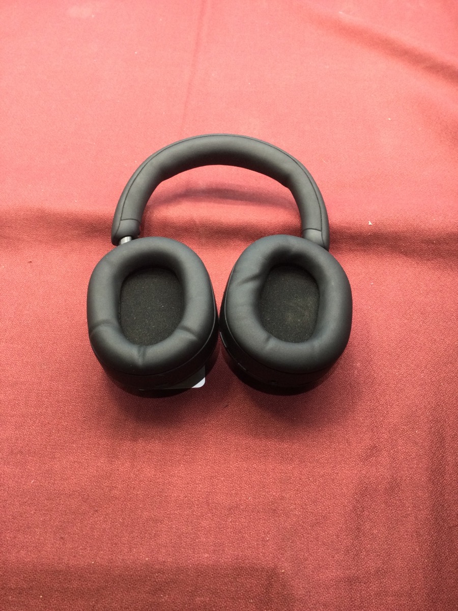 Headphones Sony Model WH-1000XM5 photo 2
