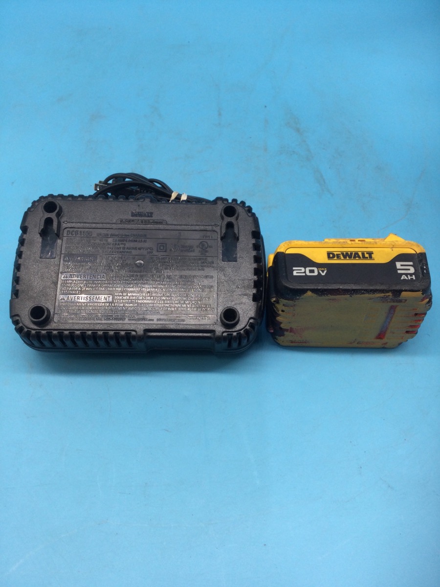 DeWalt DCS494 20V Metal Shear Cutter with 5Ah Battery & Charger photo 4