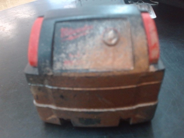 Milwaukee M18 5.0Ah Battery photo 2
